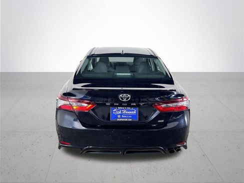 Used 2024 Toyota Camry SE image 7