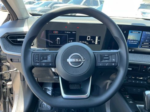 New 2026 Nissan Kicks SV w/ Cold Weather Package FWD image 18