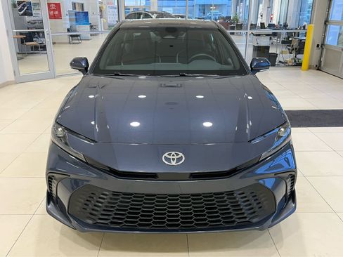 New 2026 Toyota Camry SE FWD image 5