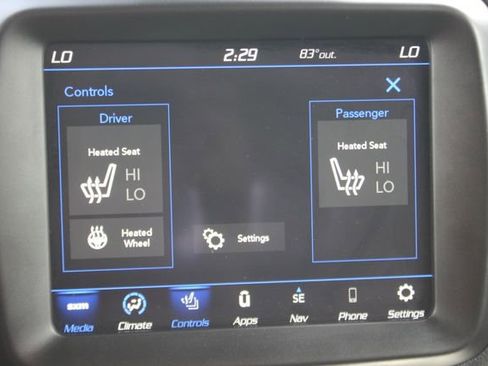 Used 2022 Jeep Renegade Altitude w/ Convenience Group AWD/4WD image 7