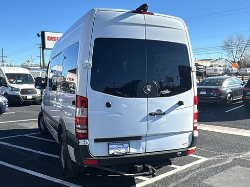 Used 2014 Mercedes-Benz Sprinter 2500 image 4