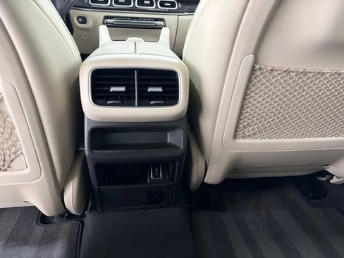 Used 2020 Mercedes-Benz GLE 350 4MATIC image 24