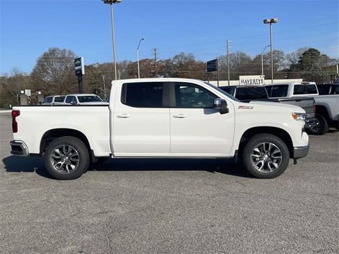 New 2026 Chevrolet Silverado 1500 LT image 2
