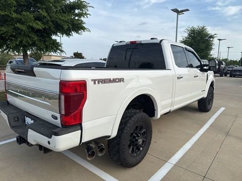 Used 2022 Ford F250 Platinum w/ Tremor Off-Road Package image 3