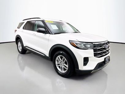 Used 2025 Ford Explorer Active