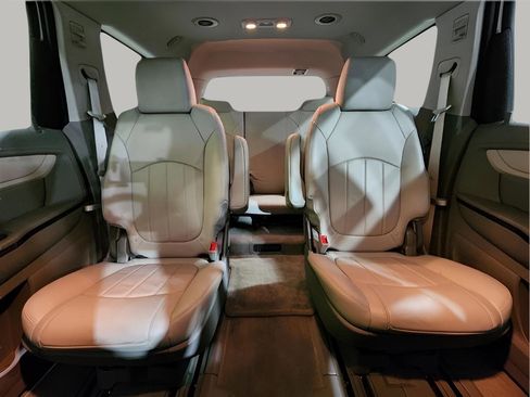 Used 2017 Chevrolet Traverse Premier w/ LPO, 'HIT The Road' Package image 29