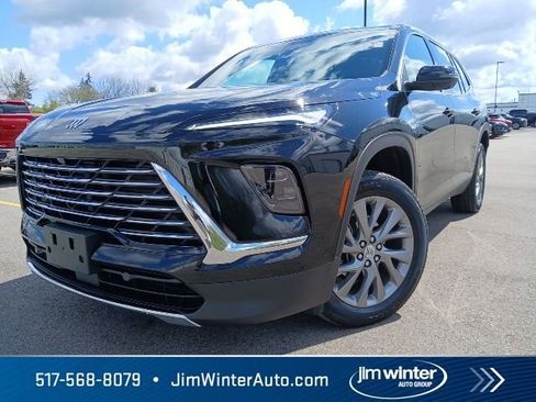 Used 2025 Buick Enclave Preferred AWD/4WD image 2