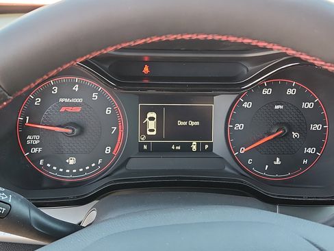 New 2026 Chevrolet Trax RS w/ Sunroof Package image 16