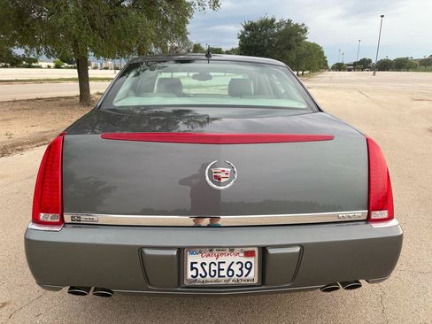 Used 2006 Cadillac DTS FWD image 65