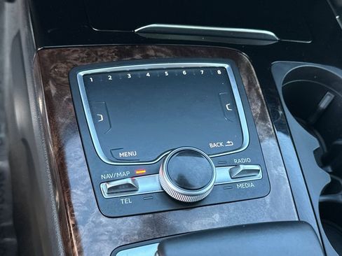 Used 2018 Audi Q7 3.0T Prestige w/ Prestige Package image 34