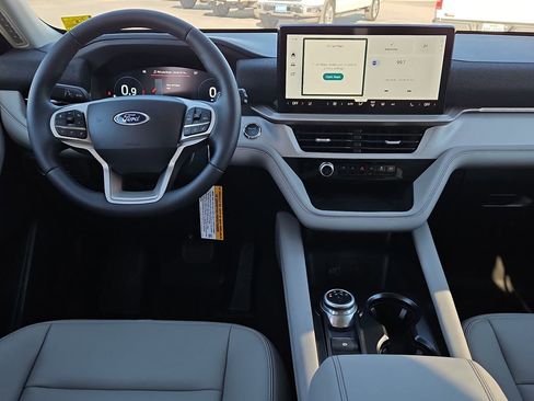 New 2026 Ford Explorer Active w/ Active Comfort Package image 20