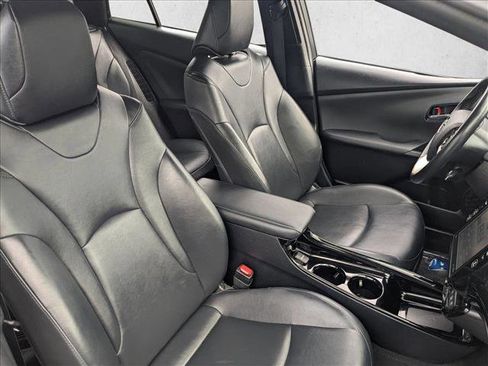 Used 2019 Toyota Prius Prime Premium image 22