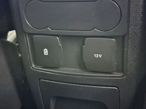 Used 2023 Ford Explorer XLT w/ Equipment Group 202A RWD image 41