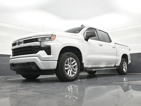 Used 2023 Chevrolet Silverado 1500 RST RWD image 24