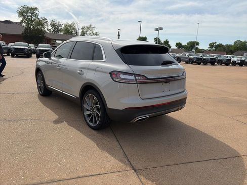 Used 2023 Lincoln Nautilus Reserve w/ Equipment Group 202A AWD/4WD image 3