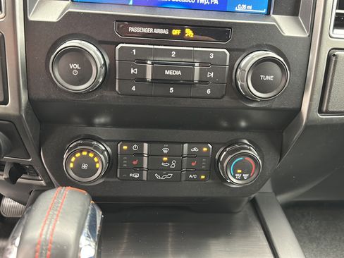 Used 2019 Ford F150 XLT w/ Equipment Group 302A Luxury AWD/4WD image 20