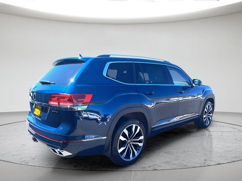 Used 2023 Volkswagen Atlas SEL Premium AWD/4WD image 3