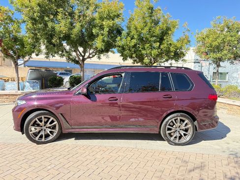 Used 2021 BMW X7 M50i image 6