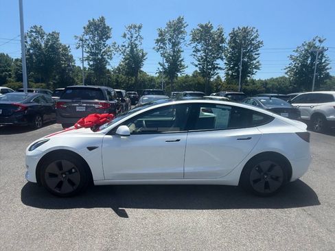Used 2023 Tesla Model 3 Standard Range RWD image 3