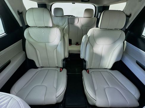 Used 2025 Hyundai Palisade Calligraphy AWD/4WD image 13