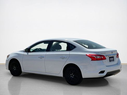 Used 2019 Nissan Sentra S image 5