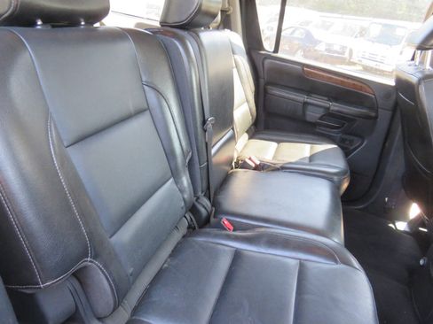 Used 2011 Nissan Armada Platinum image 32