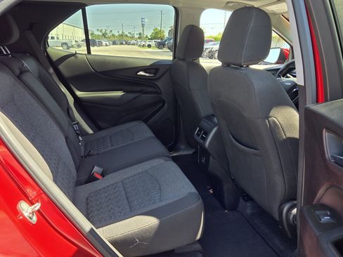 Certified 2024 Chevrolet Equinox LT FWD image 16
