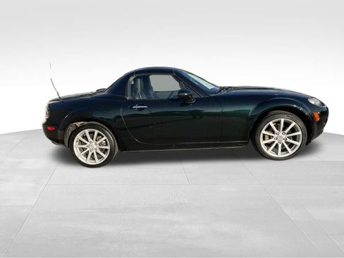 Used 2008 MAZDA MX-5 Miata Touring w/ Interior Trim Pkg RWD image 4
