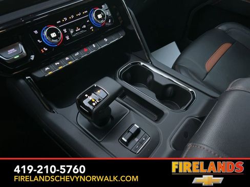 Used 2023 GMC Sierra 1500 AT4 w/ AT4 Preferred Package image 26