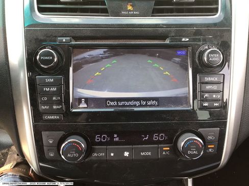 Used 2015 Nissan Altima 2.5 SV w/ Convenience Package image 9