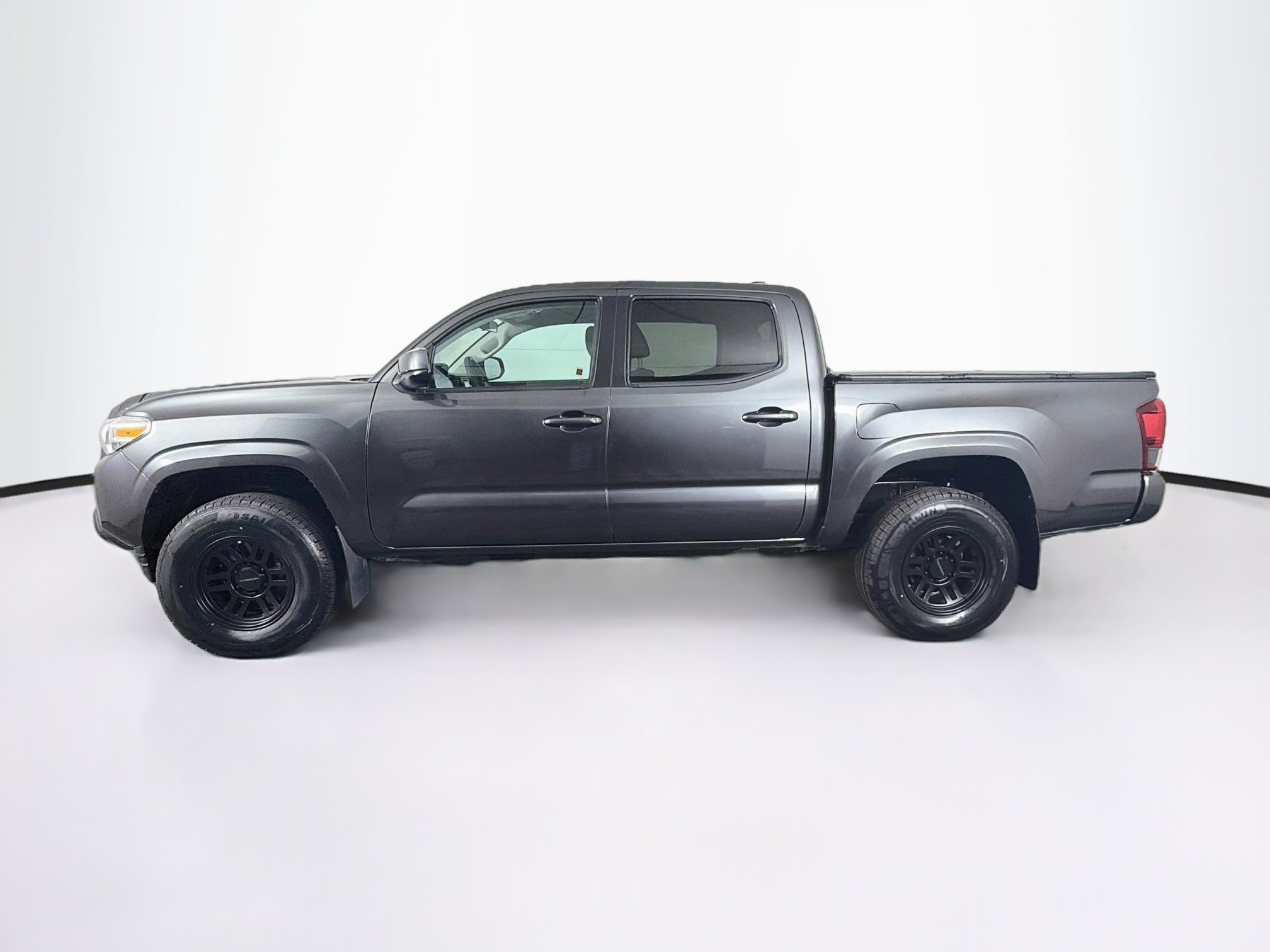 Used 2019 Toyota Tacoma SR w/ SR Convenience Package AWD/4WD image 4