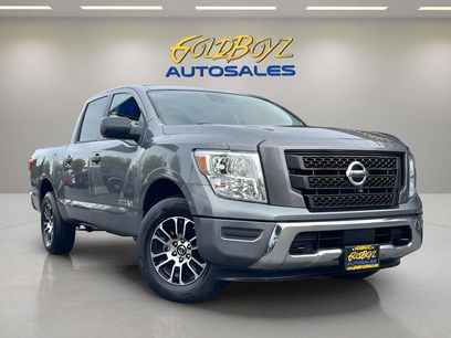 Used 2022 Nissan Titan SV