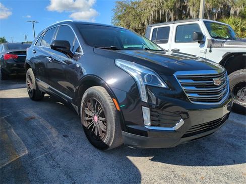 Used 2017 Cadillac XT5 Luxury w/ Driver Awareness Package image 2