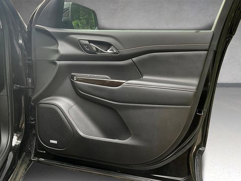 Used 2021 GMC Acadia AT4 w/ Technology Package image 28