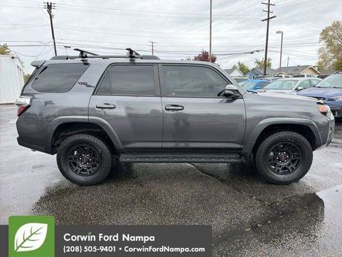 Used 2020 Toyota 4Runner TRD Off-Road Premium image 4
