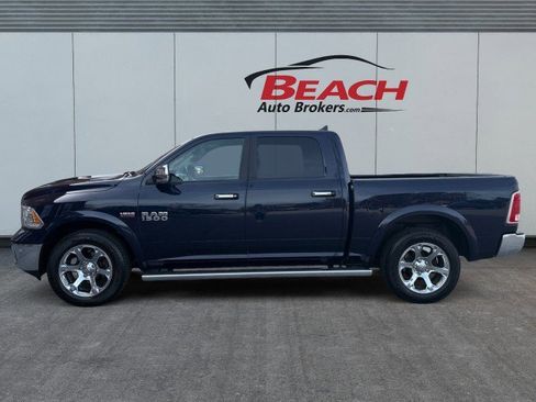 Used 2017 RAM 1500 Laramie w/ Convenience Group image 7