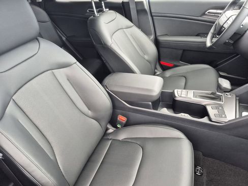 New 2026 Kia Sportage EX image 15