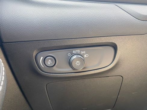 Used 2024 Buick Encore GX Avenir w/ Avenir Convenience Package FWD image 27