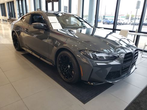 Used 2025 BMW M4 Coupe w/ Executive Package image 5