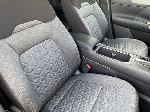 New 2026 Nissan Kicks SV image 8