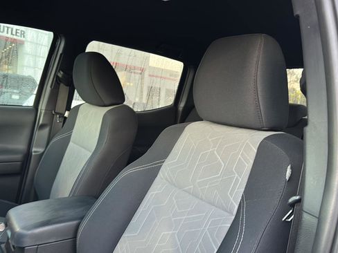 Certified 2021 Toyota Tacoma TRD Sport image 25