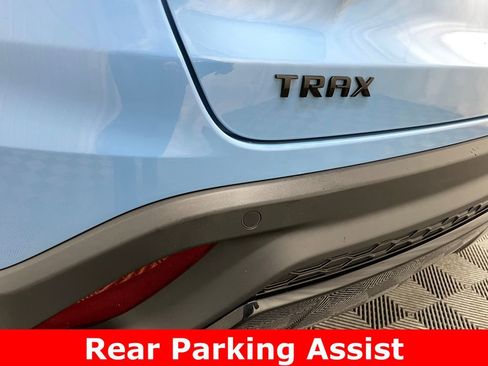 Used 2024 Chevrolet Trax RS w/ Driver Confidence Package FWD image 9
