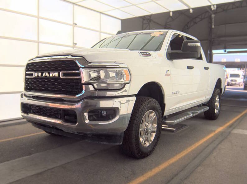 Used 2024 RAM 2500 Big Horn w/ Off Road Package AWD/4WD image 2