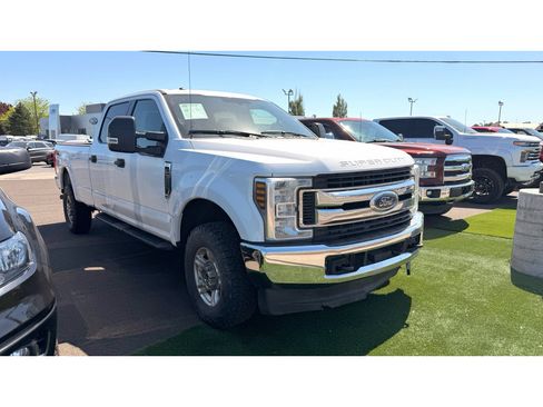 Used 2018 Ford F350 XLT AWD/4WD image 3