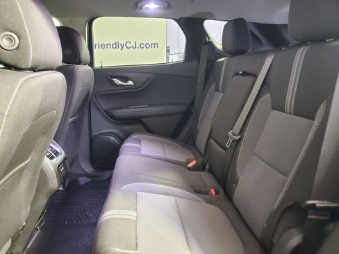 Used 2024 Chevrolet Blazer LT w/ Convenience Package FWD image 11