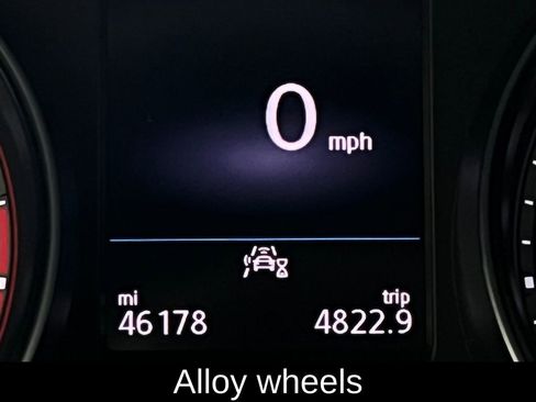 Used 2020 Volkswagen Atlas Cross Sport SE image 23