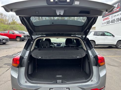Used 2023 Buick Encore GX Select w/ Sport Touring Package AWD/4WD image 13