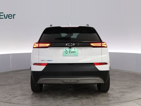 Used 2023 Chevrolet Bolt EUV Premier image 15