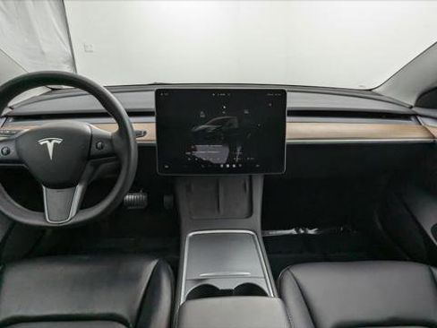 Used 2023 Tesla Model 3 Standard Range image 23