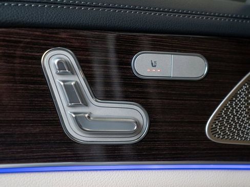 New 2026 Mercedes-Benz GLS 450 4MATIC image 32